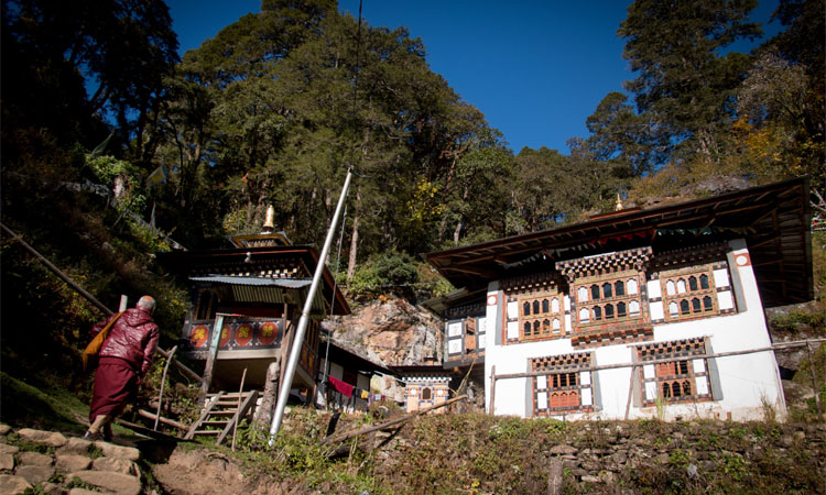 Dechen Draphu-A sacred cave associated with Guru Rinpochhe