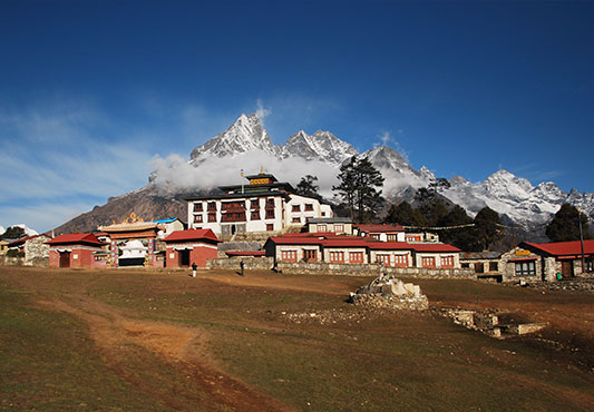 Instant Everest lodge Trek