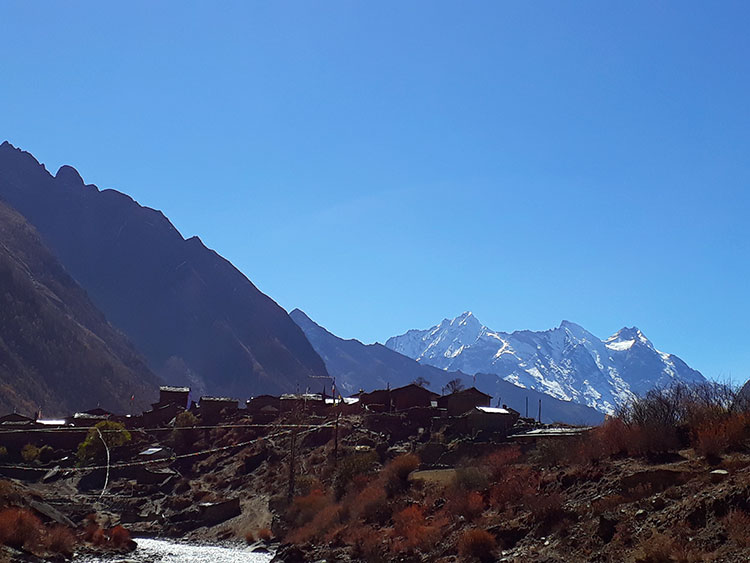 Manaslu Circuit trek after earthquake