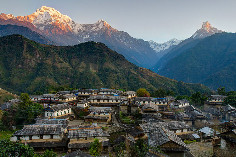 Gurung-Village-Trek