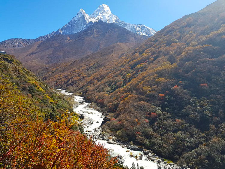 Manaslu-Round-Trek